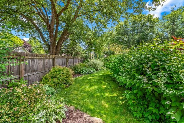 22 Morry Street, Hillsdale, MI 49242