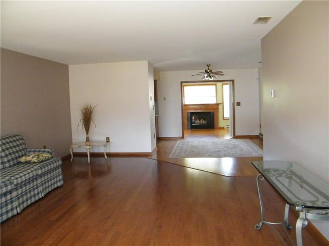 4120 Champagne Drive, Upper Milford Twp, PA 18049