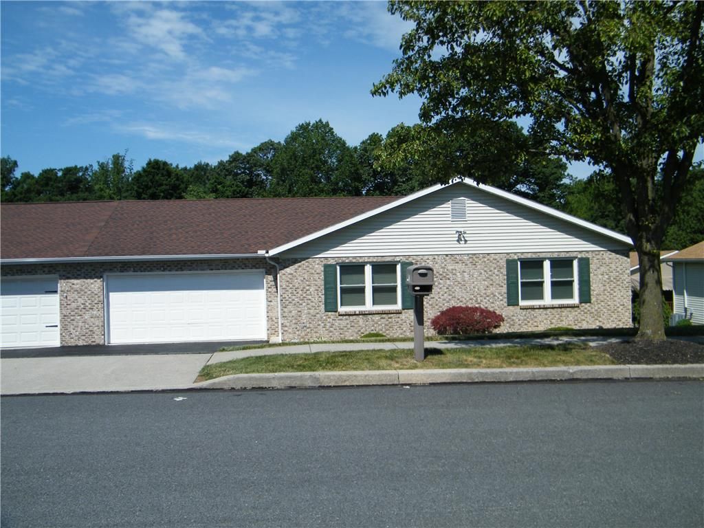 4120 Champagne Drive, Upper Milford Twp, PA 18049