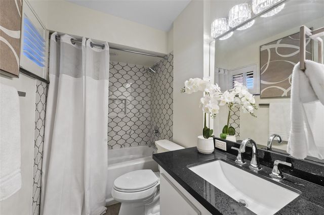5830 Yarwell Drive, Houston, TX 77096