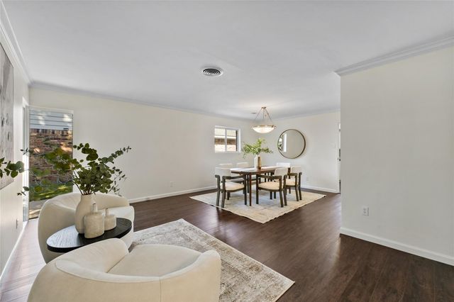 5830 Yarwell Drive, Houston, TX 77096