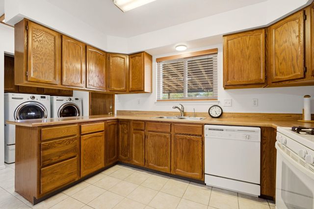 4001 La Frente Court SE, Rio Rancho, NM 87124