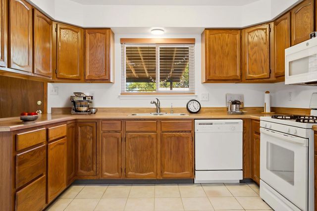 4001 La Frente Court SE, Rio Rancho, NM 87124