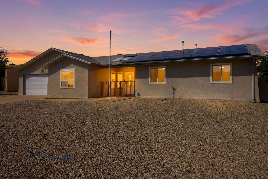 4001 La Frente Court SE, Rio Rancho, NM 87124