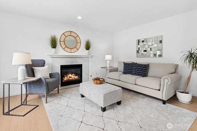 4206 S 137th Street, Tukwila, WA 98168
