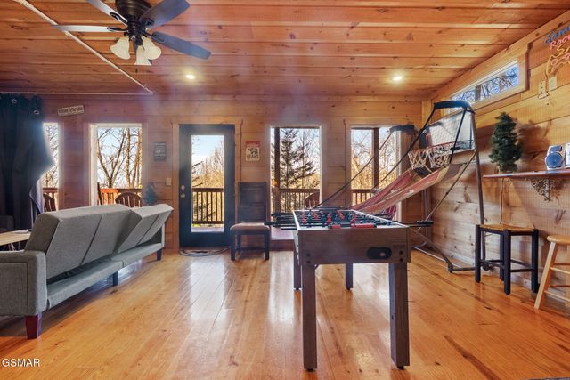 1322 Ridgefield Drive, Sevierville, TN 37876