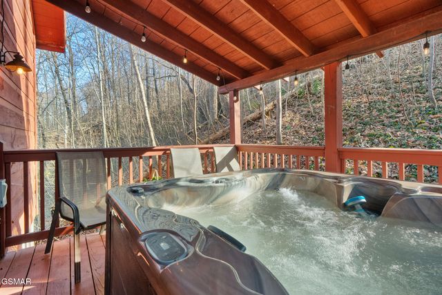 1322 Ridgefield Drive, Sevierville, TN 37876