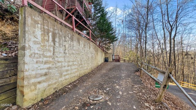 1322 Ridgefield Drive, Sevierville, TN 37876