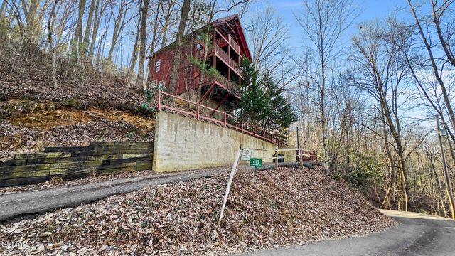 1322 Ridgefield Drive, Sevierville, TN 37876