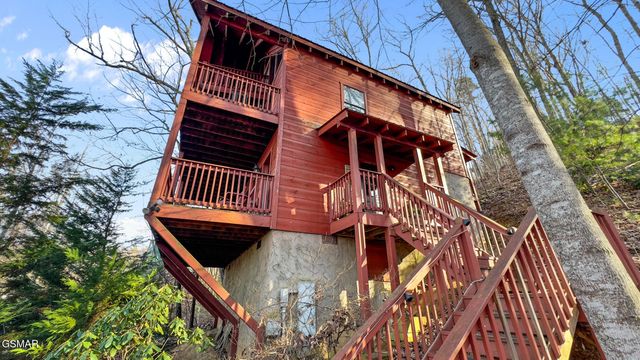 1322 Ridgefield Drive, Sevierville, TN 37876