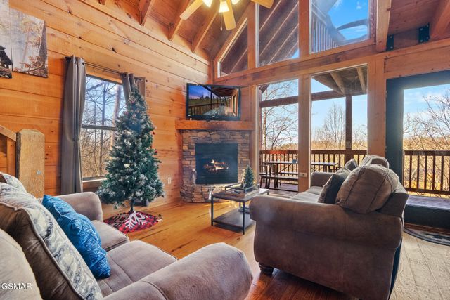 1322 Ridgefield Drive, Sevierville, TN 37876