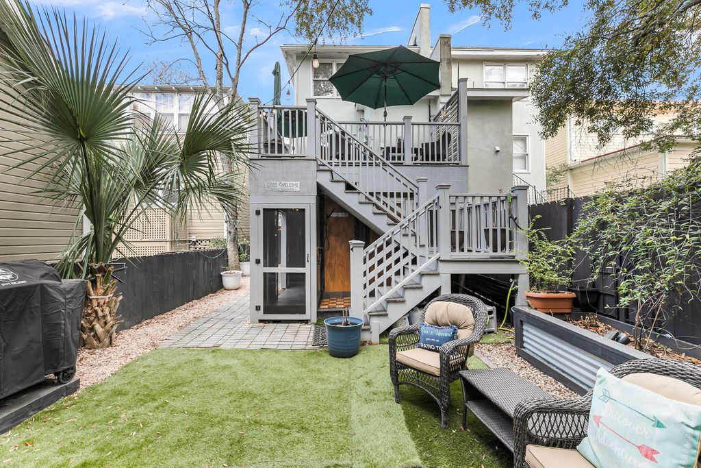 Image 4 of property listing at 9 1/2 Halsey Street, Charleston, SC 29401