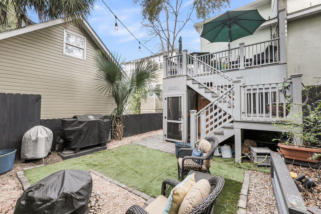 Image 5 of property listing at 9 1/2 Halsey Street, Charleston, SC 29401