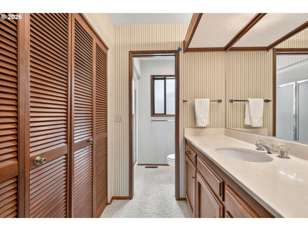Image 31 of property listing at 1843 Nw SAINT ANDREWS Dr, Mc Minnville, OR 97128