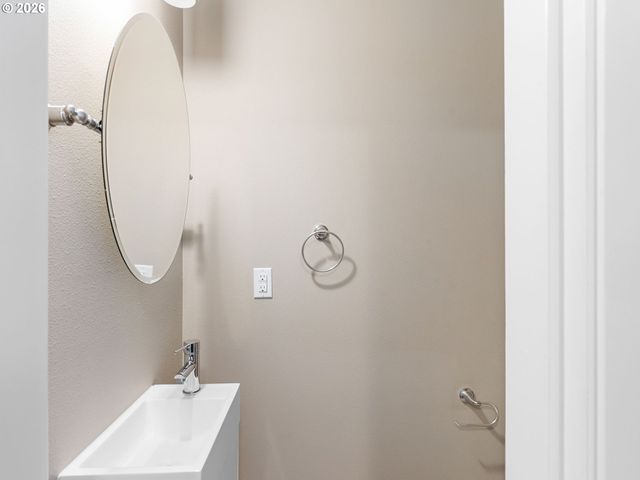 110 Ne 109TH Ave, Portland, OR 97220