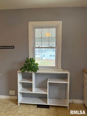 1212 S 22ND Street, Quincy, IL 62301