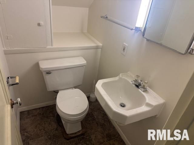 1212 S 22ND Street, Quincy, IL 62301