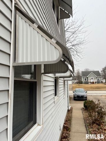 1212 S 22ND Street, Quincy, IL 62301