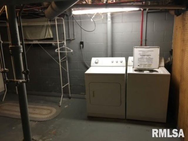 1212 S 22ND Street, Quincy, IL 62301