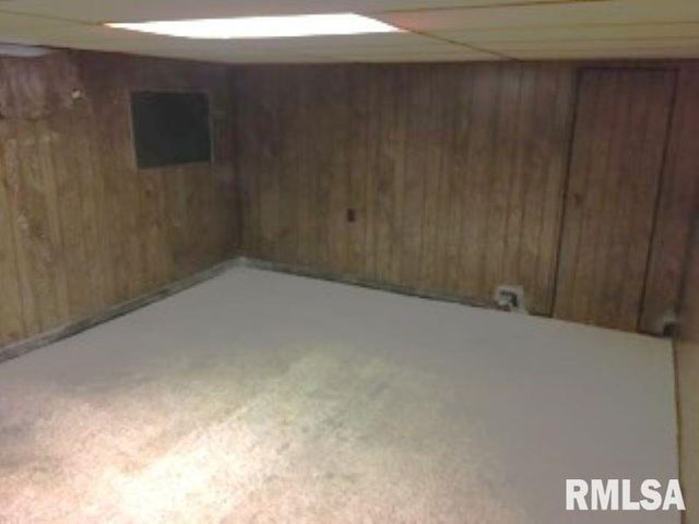 1212 S 22ND Street, Quincy, IL 62301