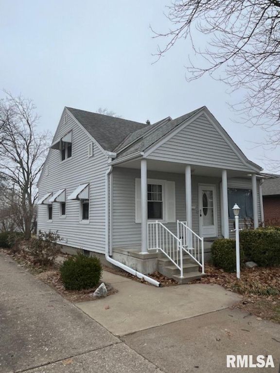 1212 S 22ND Street, Quincy, IL 62301