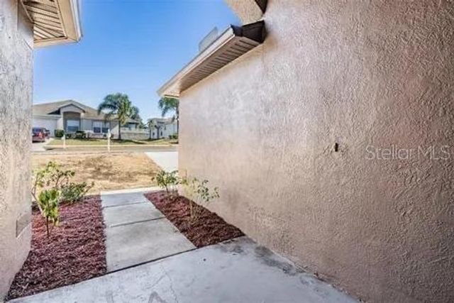 7637 MERCHANTVILLE CIRCLE, Zephyrhills, FL 33540
