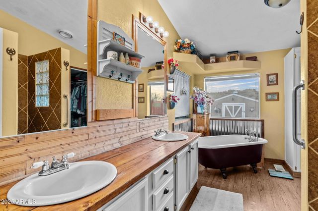 1260 S 325th Avenue, Wickenburg, AZ 85390