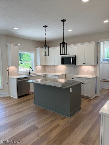 7911 Brushwood Lane, Concord Twp, OH 44077