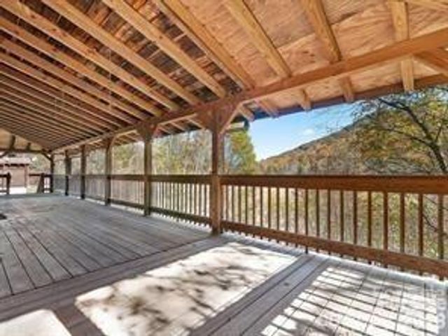 967 Spruce Flats Road, Maggie Valley, NC 28751