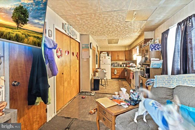 207 W POPLAR ST, Shenandoah, PA 17976