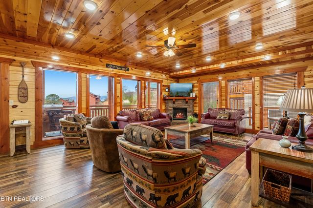 3312 Lonesome Pine Way, Sevierville, TN 37862