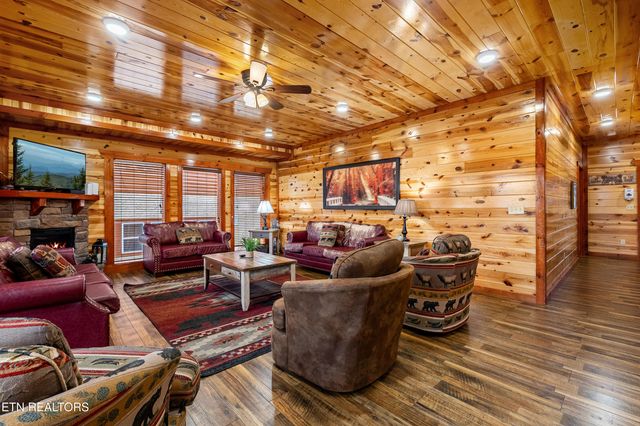 3312 Lonesome Pine Way, Sevierville, TN 37862