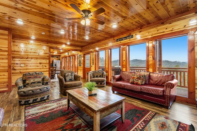 3312 Lonesome Pine Way, Sevierville, TN 37862