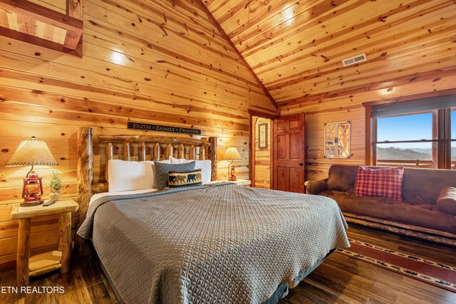 3312 Lonesome Pine Way, Sevierville, TN 37862