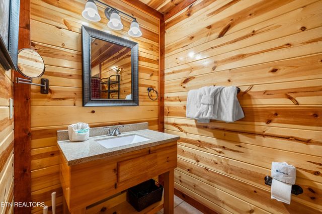 3312 Lonesome Pine Way, Sevierville, TN 37862