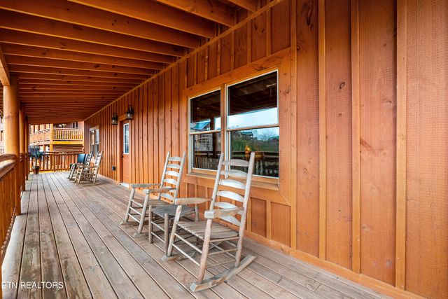 3312 Lonesome Pine Way, Sevierville, TN 37862