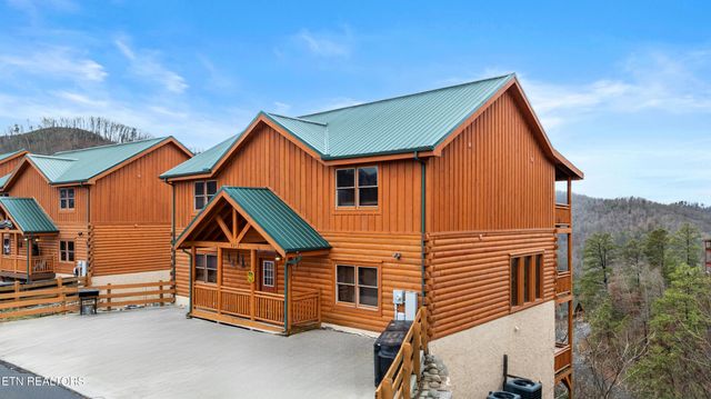 3312 Lonesome Pine Way, Sevierville, TN 37862