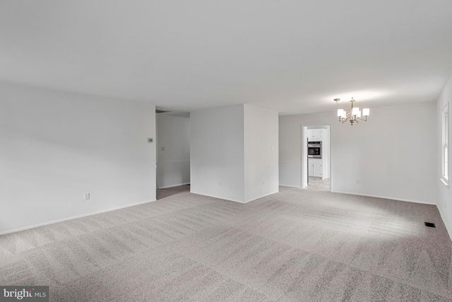 4136 MEADOW HILL LN, Fairfax, VA 22033