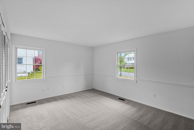 4136 MEADOW HILL LN, Fairfax, VA 22033