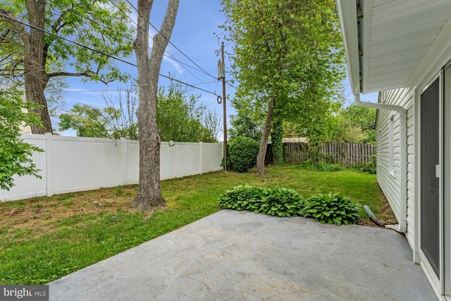 4136 MEADOW HILL LN, Fairfax, VA 22033