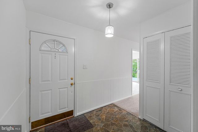 4136 MEADOW HILL LN, Fairfax, VA 22033