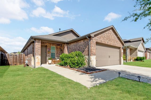 2706 Blackbuck Court, Crandall, TX 75114
