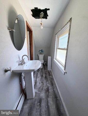 18 GALICIA DR, Phoenixville, PA 19460