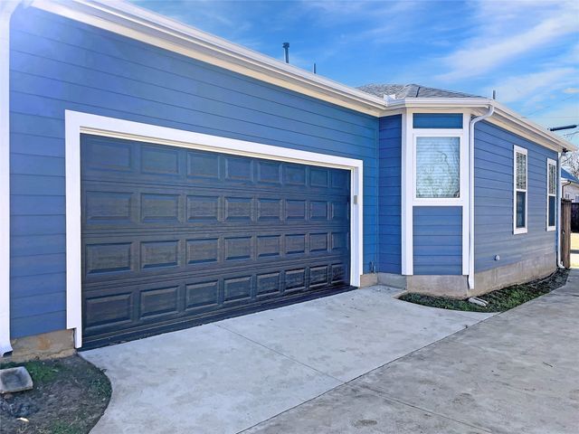 216 Alvarado Street, Mansfield, TX 76063