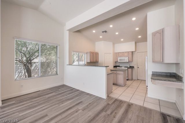 7728 Silver Wells Road, Las Vegas, NV 89149