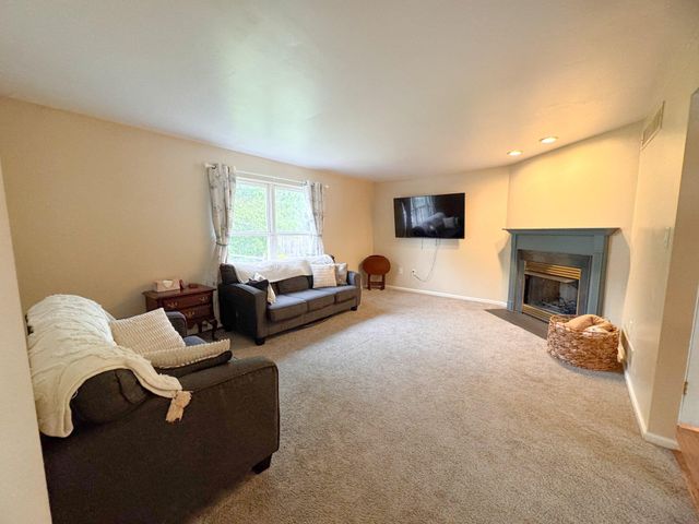 10 STIRRUP DR, Elkton, MD 21921