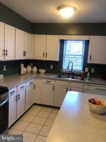 10 STIRRUP DR, Elkton, MD 21921