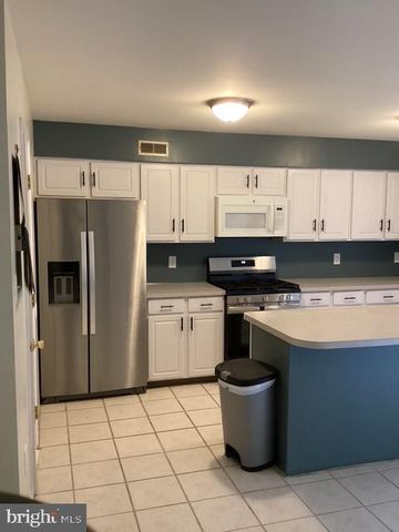 10 STIRRUP DR, Elkton, MD 21921