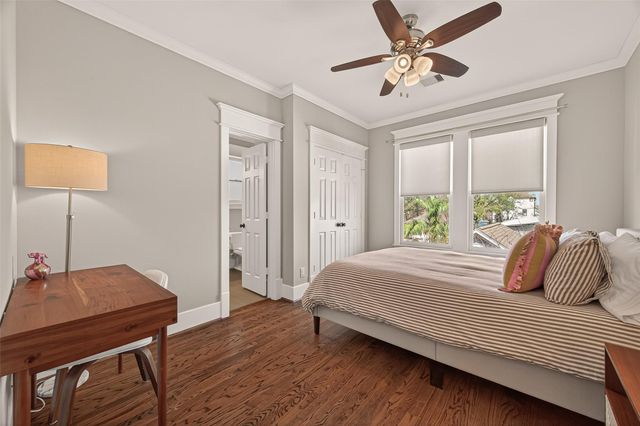 203 W 24th Street, Houston, TX 77008