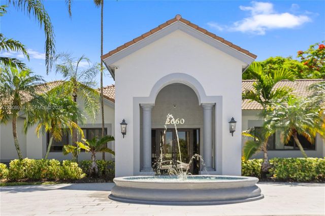 2640 S University Dr 111, Davie, FL 33328